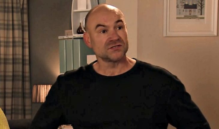 Coronation-street-tim-metcalfe-saves-sally