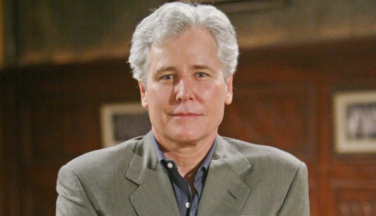 Michael E Knight