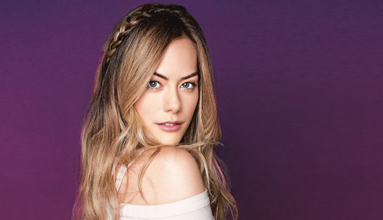 annika-noelle-purple