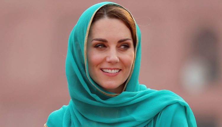 kate-middleton-mosque-t