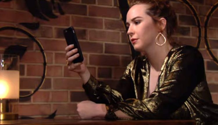 The Young and the Restless Camryn Grimes (Mariah Copeland), Cait Fairbanks (Tessa Porter)