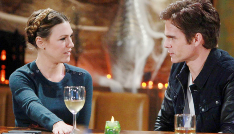 Kevin Fisher (Greg Rikaart) and Chloe Mitchell (Elizabeth Hendrickson)