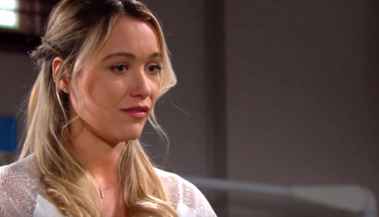 The Bold and the Beautiful – Flo Fulton (Katrina Bowden)
