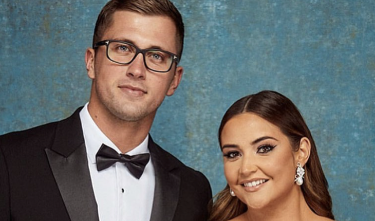 Eastenders-couple-split1