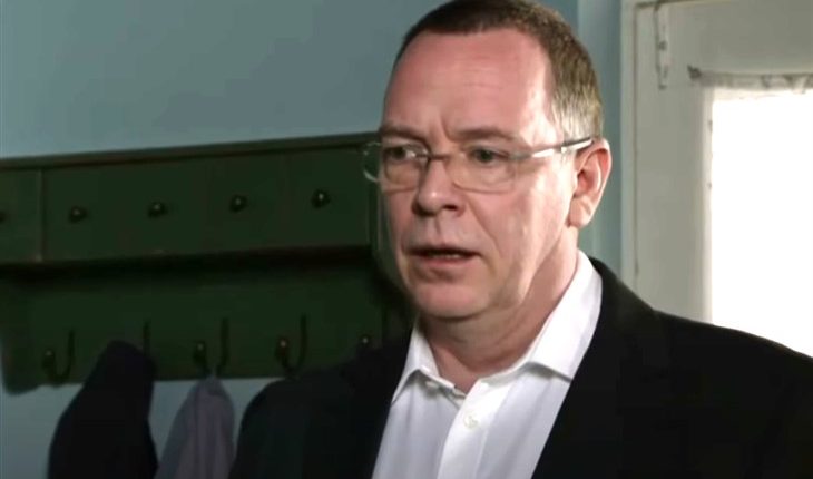 Eastenders – Ian Beale (Adam Woodyatt) (730 x 449)