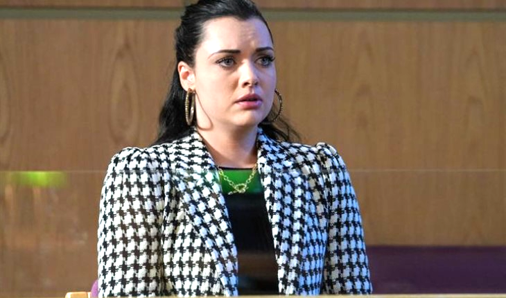 Eastenders – Whitney Dean (Shona McGarty)