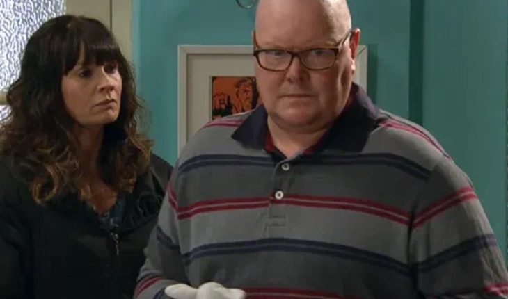 Emmerdale – Paddy Kirk and Chas Dingle (Lucy Pargeter)