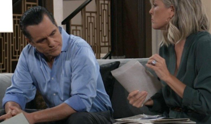 General Hospital – Laura Wright (Carly Corinthos)