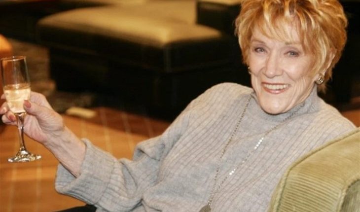 The Young And The Restless – Jeanne Cooper (Katherine Chancellor) (730 x 456) (730 x 501)