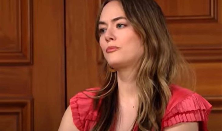 The Bold And The Beautiful – Hope Logan (Annika Noelle)