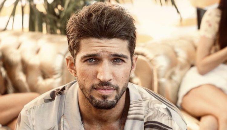 Bryan Craig1