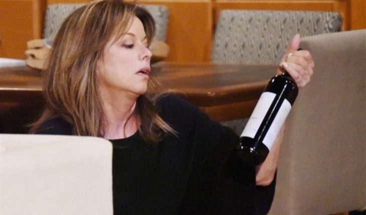 General Hospital – Alexis Davis (Nancy Lee Grahn)