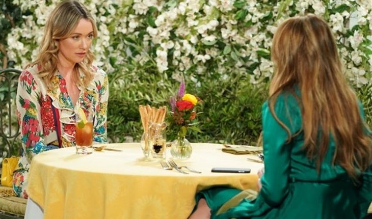 The Bold And The Beautiful -Flo Fulton (Katrina Bowden) Summer Newman (Hunter King)