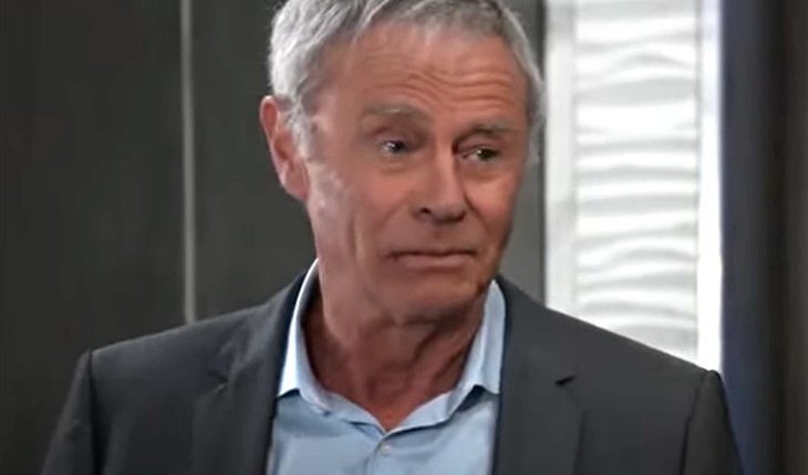 General Hospital – Robert Scorpio (Tristan Rogers)