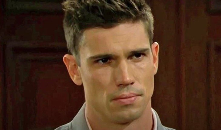 The Bold And The Beautiful – Dr. John “Finn” Finnegan (Tanner Novlan)
