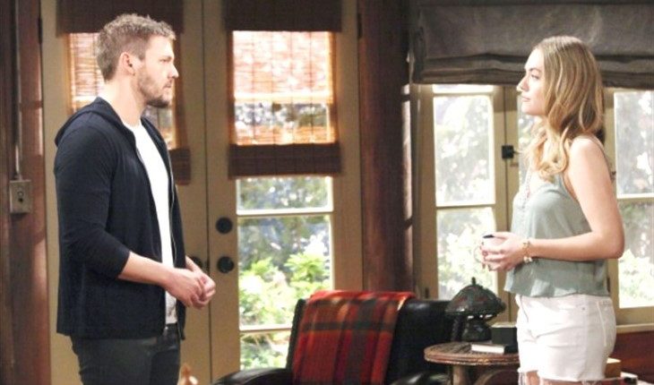 The Bold And The Beautiful – Hope Logan (Annika Noelle)