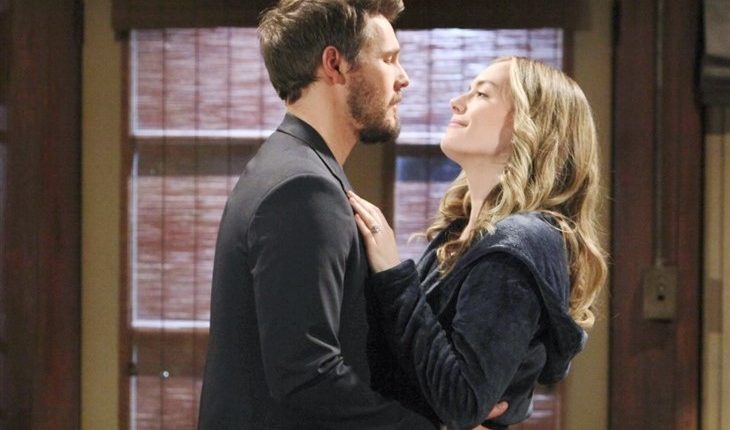 The Bold And The Beautiful – Hope Logan Spencer (Annika Noelle)
