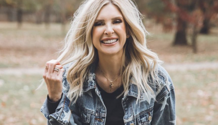 Lindsie Chrisley