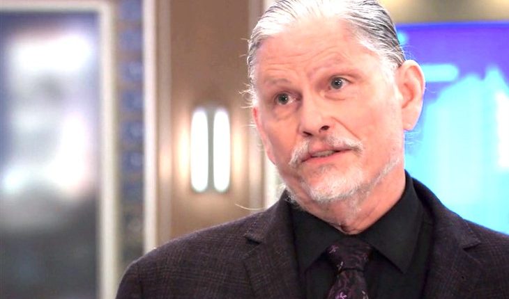 General Hospitl – Cyrus Renault (Jeff Kober)
