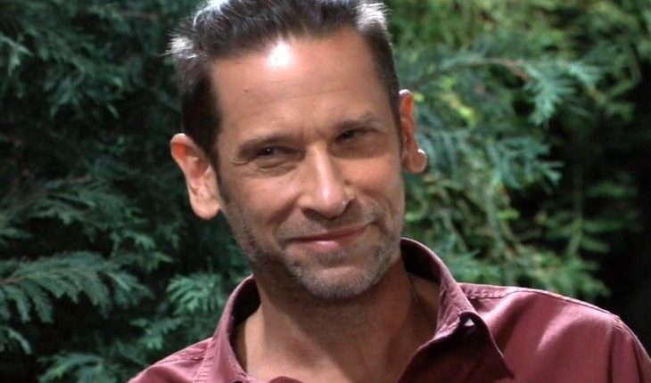 Genera; Hospital – Austin Holt (Roger Howarth)