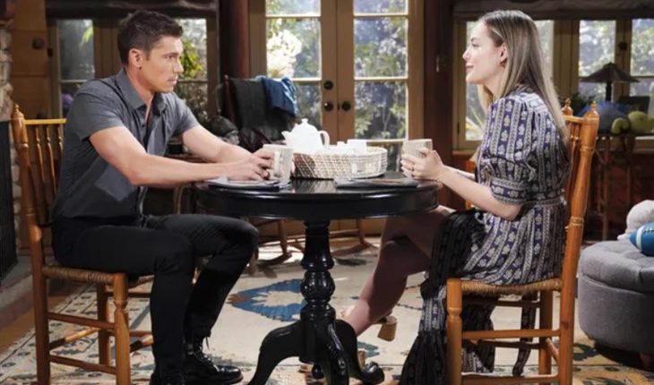 The Bold And The Beautiful – Hope Spencer (Annika Noelle) John Finnegan (Tanner Novlan)