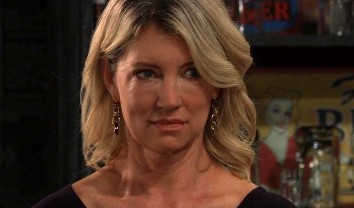 General Hopital – Nina Reeves (Cynthia Watros)