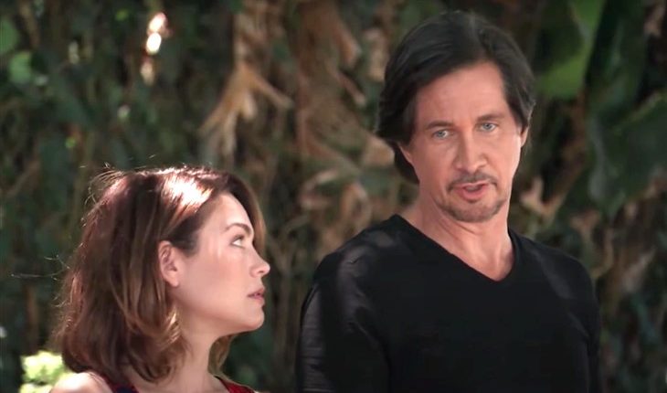 General Hospital – Elizabeth Baldwin (Rebecca Herbst) Hamilton Finn (Michael Easton)