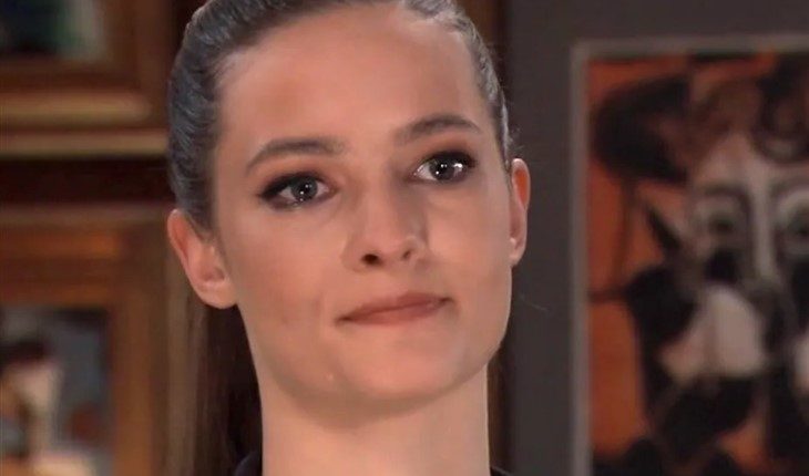 General Hospital – Esme (Avery Kristen Pohl)