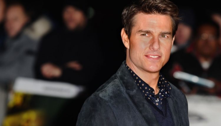 Tom,Cruise,Arrives,For,The,”jack,Reacher”,Premiere,At,The