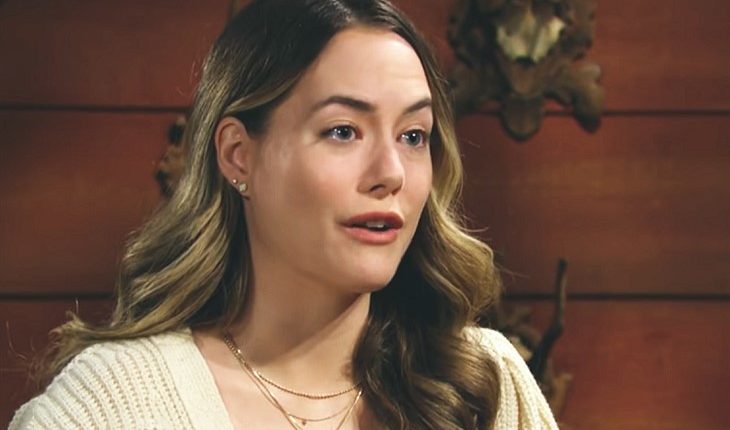 The Bold And The Beautiful – Hope Logan (Annika Noelle)