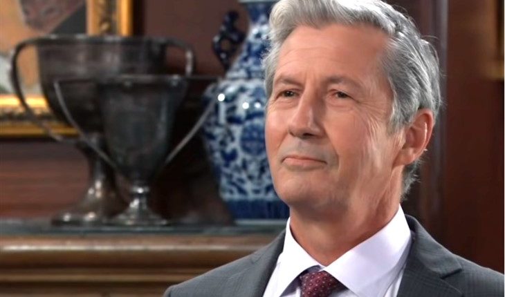 Victor Cassadine (Charles Shaughnessy)