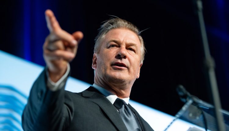 New,York,¬Äì,September,26,:,Actor,Alec,Baldwin,Emcees
