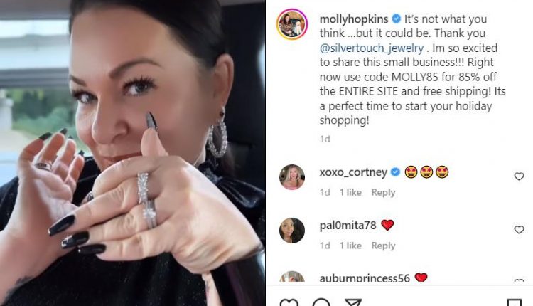 molly-hopkins-vid