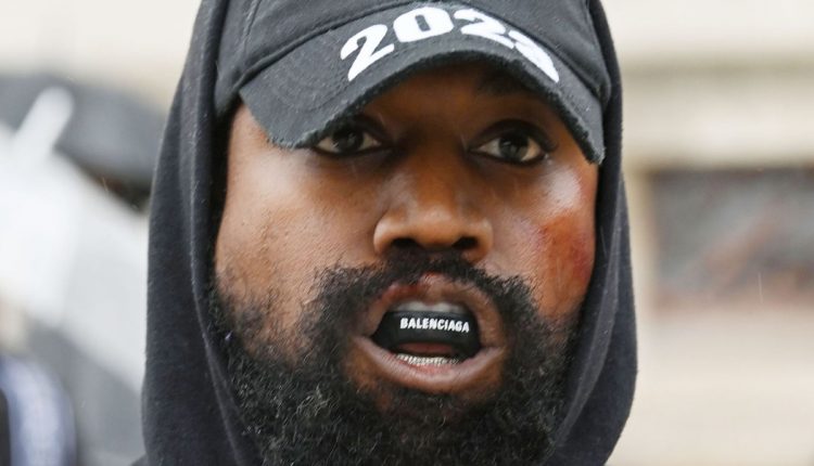Celeb News-Kanye West-1