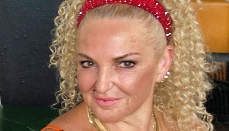 angela2