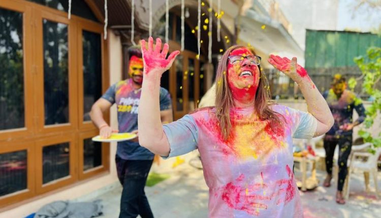 jenny-holi