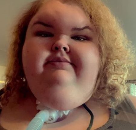 1000-Lb Sisters Star Tammy Slaton Drags On A Vape After Rehab