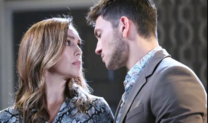 Days Of Our Lives – Gwen Rizczech (Emily O’Brien) Alex Kiriakis (Robert Scott Wilson)