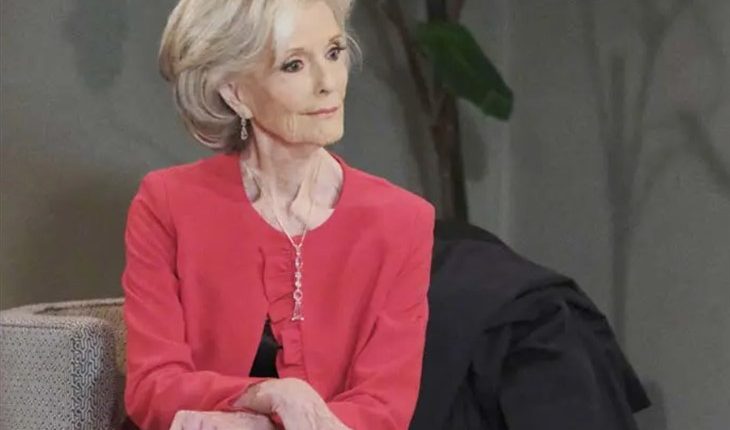 General Hospital – Helena Cassadine (Constance Towers)