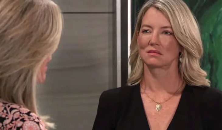General Hospital – Carly Spencer (Laura Wright) Nina Reeves (Cynthia Watros)