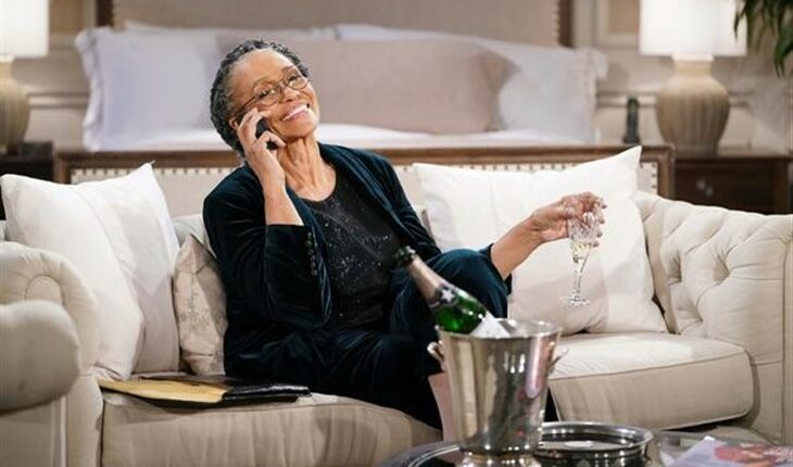The Young And The Restless – Mamie Johnson (Veronica Redd)