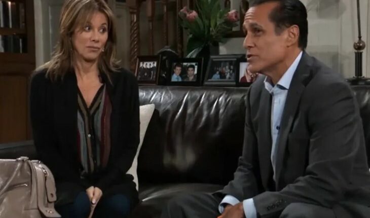 General Hospital – Alexis Davis (Nancy Lee Grahn)