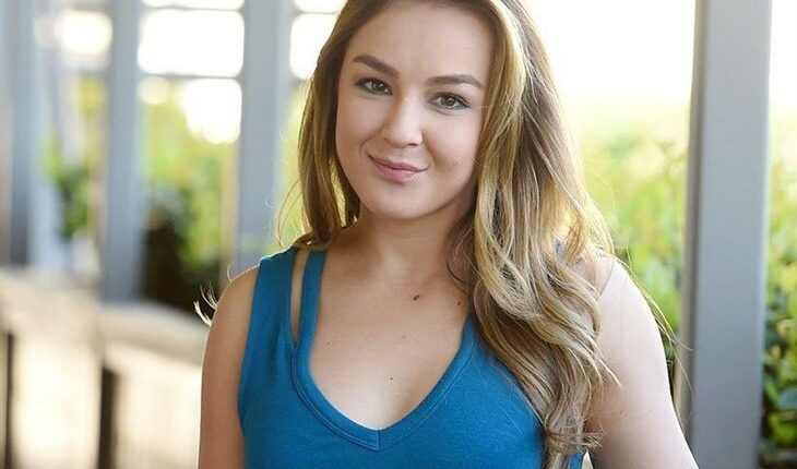 Lexi Ainsworth