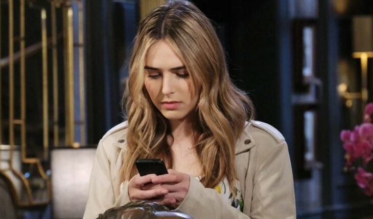 Days Of Our Lives – Holly Jonas (Ashley Puzemis)