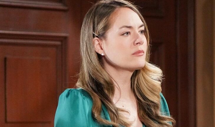 The Bold And The Beautiful – Hope Logan (Annika Noelle)
