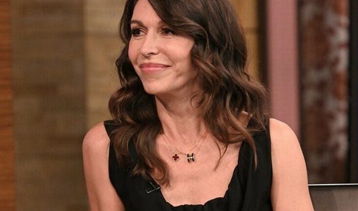 Finola Hughes