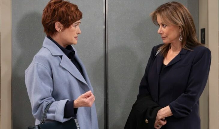General Hospital – Alexis Davis (Nancy Lee Grahn)