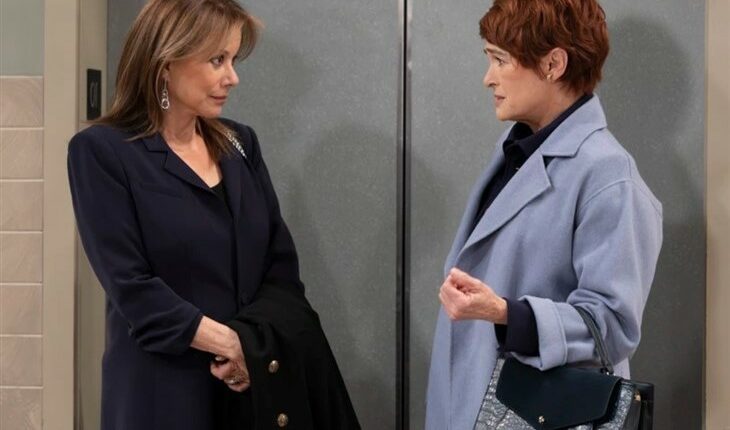 General Hospital – Alexis Davis (Nancy Lee Grahn)
