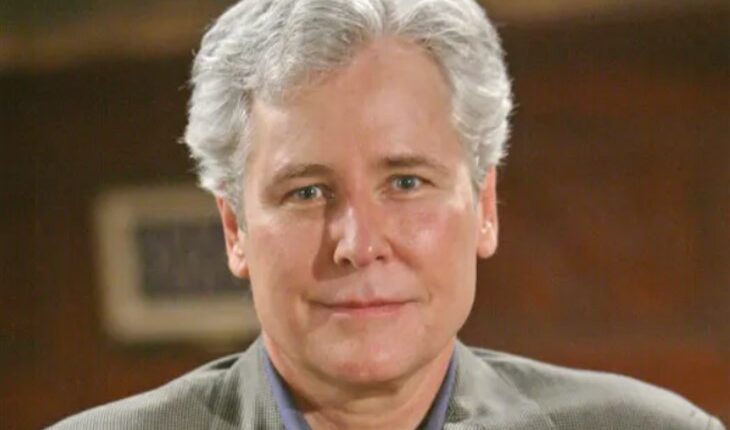 Michael E Knight