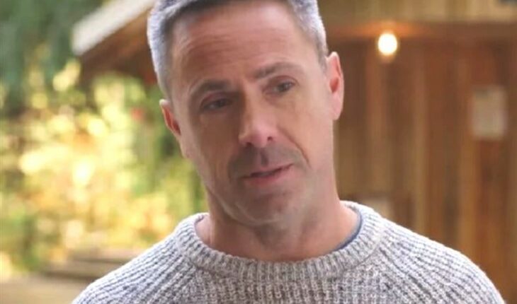 William DeVry